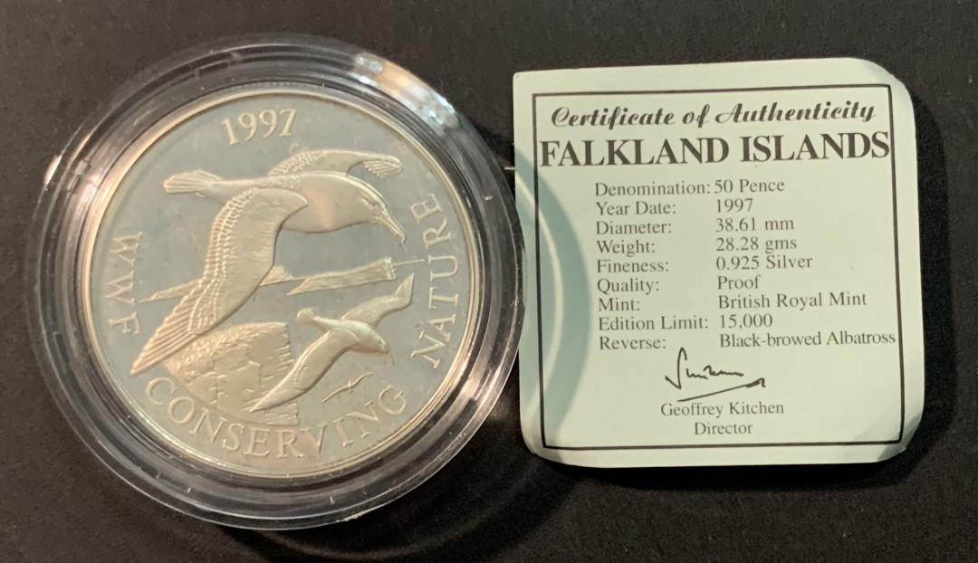 紫瑗钱币—微拍第85期  福克兰 1997年 世界野生动物基金会WWF 黑眉信天翁 50便士 28.28克 0.925银 精制 带证书
