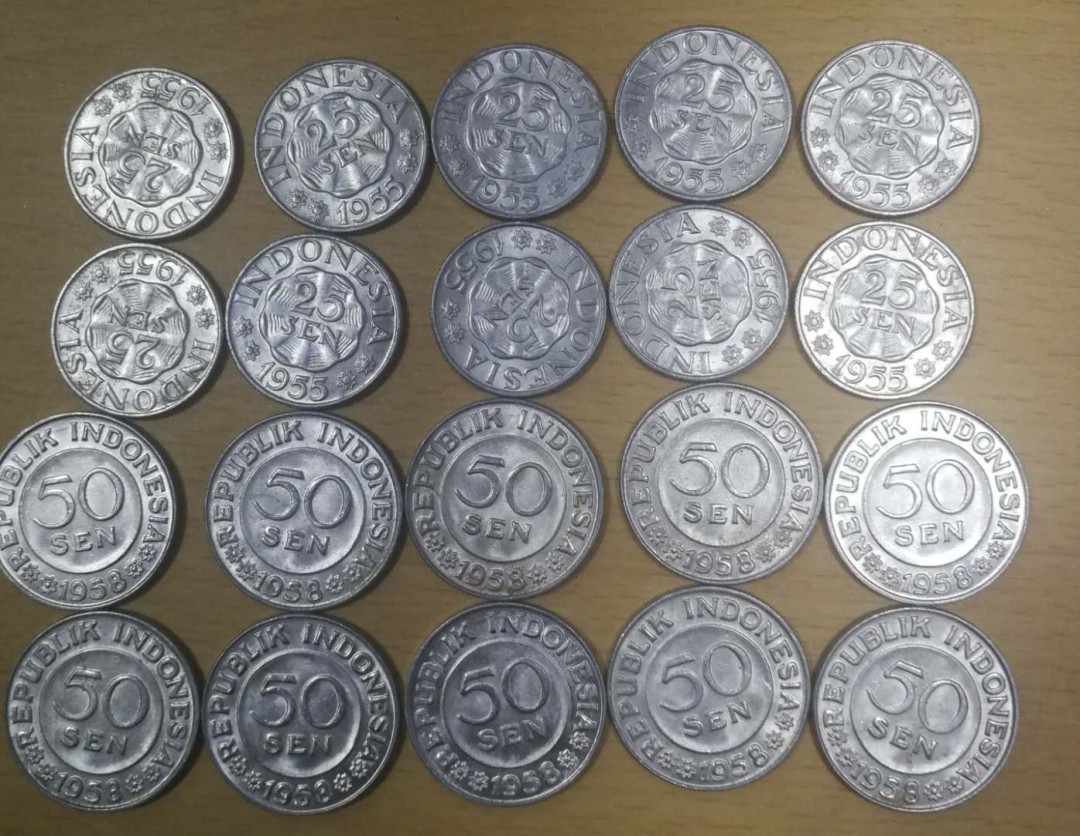 北京马甸外币专卖拍卖第十四期，非贵金属硬币专场，陆续上新，欢迎关注 印尼早期50，25分10对20枚，品相如图