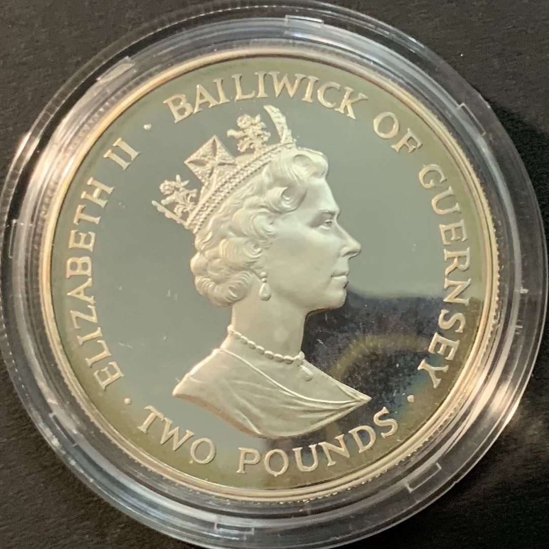 紫瑗钱币—微拍第85期  格恩济 1998年 世界野生动物基金会WWF 硫磺蝶 2磅 28.28克 0.925银 精制 带证书