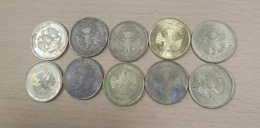 北京马甸外币专卖拍卖第十四期，非贵金属硬币专场，陆续上新，欢迎关注 俄罗斯10卢布流通币10枚，品相如图