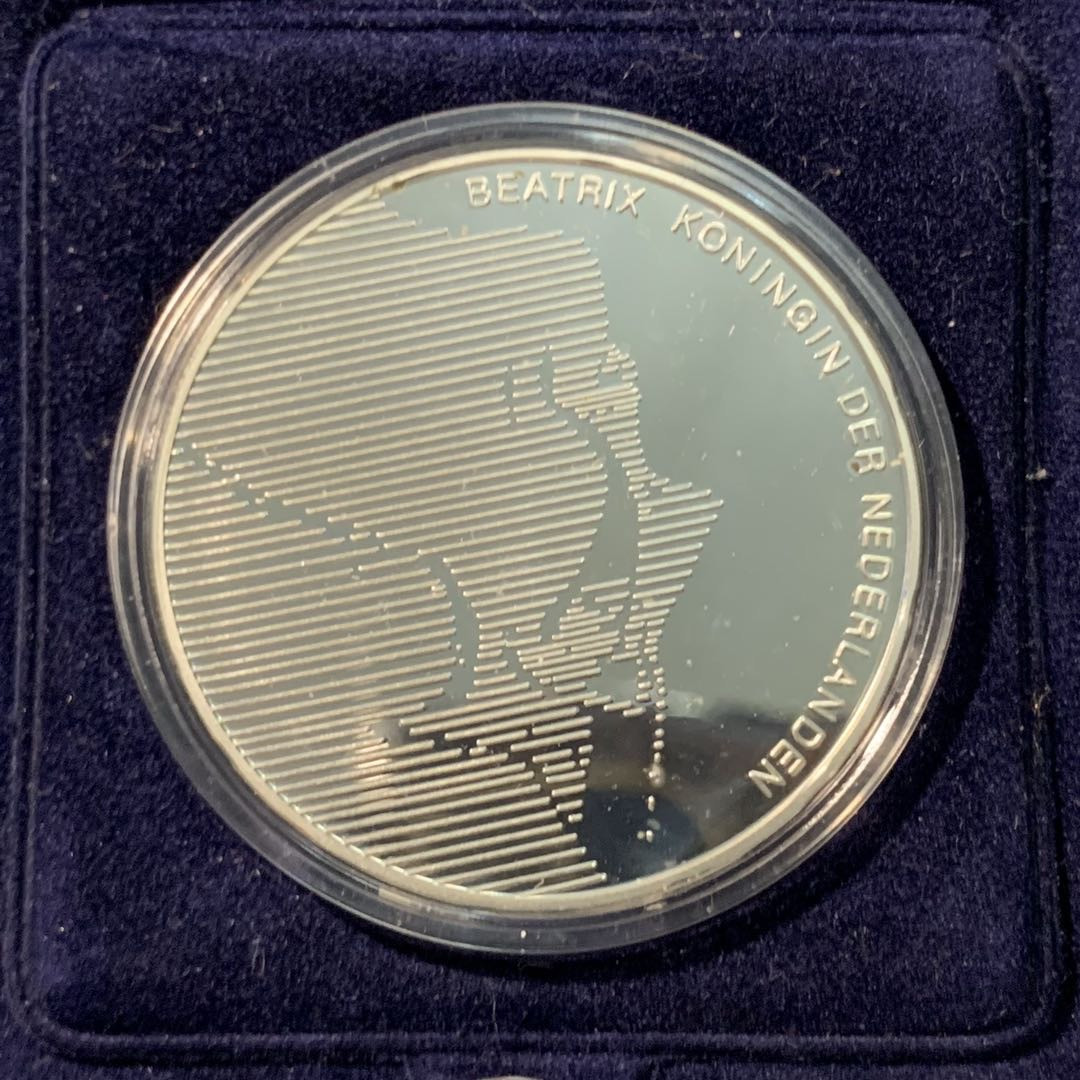 紫瑗钱币—微拍第85期  荷兰 1984年 威廉之死400周年 50盾 25克 0.925银 精制 原盒证书