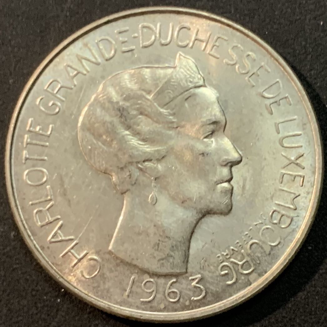 紫瑗钱币—微拍第85期  卢森堡 1963年 夏洛特皇后 100法郎 18克 0.835银 BU