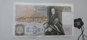 【收藏联盟】第153期拍卖——圣书之美（共55拍） 【一组2张连号】英国 D序列50镑 Gill签名 UNC- 女王纸币