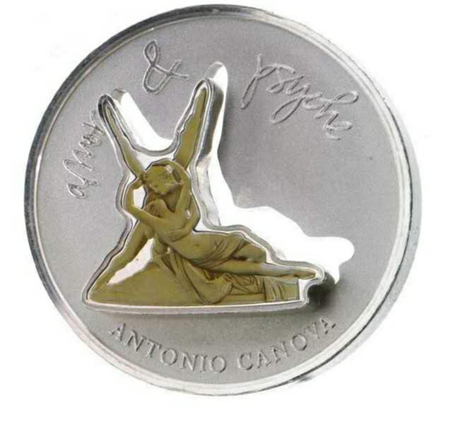 【币观天下】第114期钱币拍卖 纽埃2012年2元，1盎司龙头币，可分离装卸币中币套装、磨砂、异形(雕塑形)、亮光彩色，众神雕塑系列(1)---大师安东尼奥.卡诺瓦超级名雕“爱神丘比特吻醒赛姬(爱神丘比特之吻)”精制艺术银币2枚币中币全套