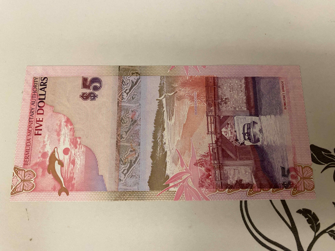 【收藏联盟】第154期拍卖——大津巴布韦遗址（共50拍） 【少见补号108小号】百慕大 2009年 5元 全新UNC