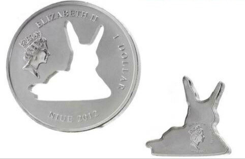 【币观天下】第114期钱币拍卖 纽埃2012年2元，1盎司龙头币，可分离装卸币中币套装、磨砂、异形(雕塑形)、亮光彩色，众神雕塑系列(1)---大师安东尼奥.卡诺瓦超级名雕“爱神丘比特吻醒赛姬(爱神丘比特之吻)”精制艺术银币2枚币中币全套