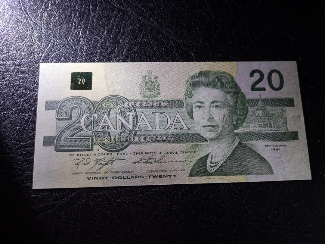 《外钞收藏家》第八十一期拍卖 加拿大鸟版20  全新unc