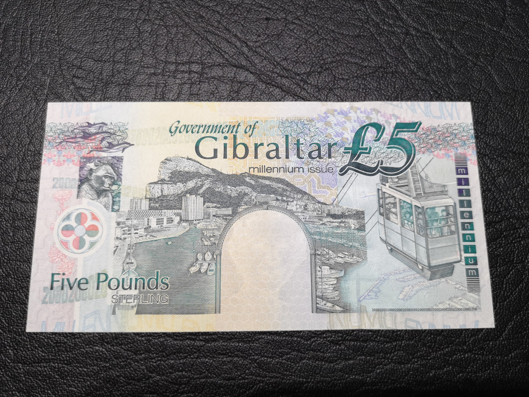 《外钞收藏家》第八十一期拍卖 直布罗陀5镑 千位号 全新unc