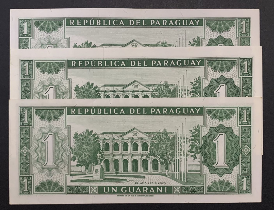 紫瑗钱币——微拍第87期—纸币场 巴拉圭 1952年 1瓜拉尼 3枚一组 UNC P-193a