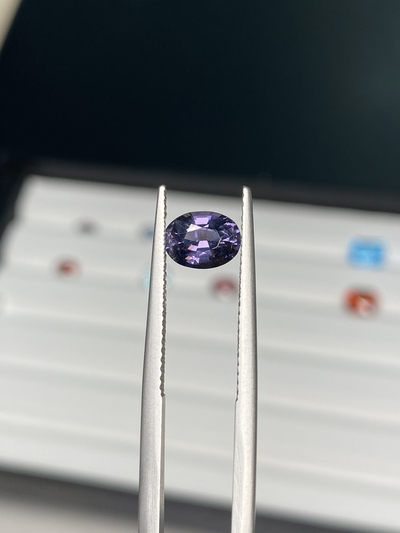 【7月18日 蓝宝石、尖晶石、石榴石、托帕石】HH GEMS 欢乐周末 - 纯天然SPINEL 斯里兰卡尾单小尖晶 紫色 一侧极轻微包体 1.23克拉