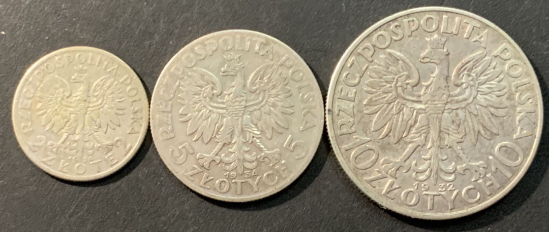 紫瑗钱币—微拍第90期  波兰 1932 34年 贾德维加 2 5 10兹罗提 3枚一组 共37.4克 0.75银