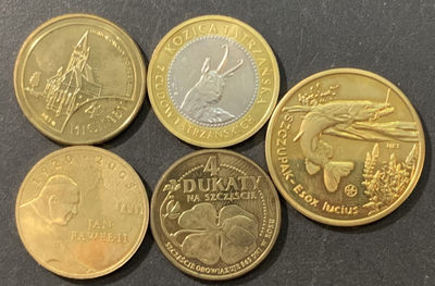 紫瑗钱币—微拍第90期  - 波兰等国 现代钱币 5枚一组