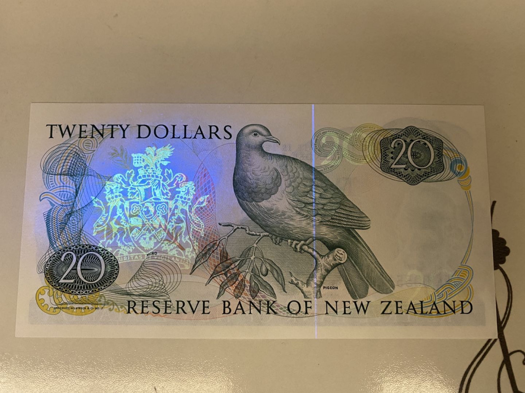 【收藏联盟】第157期拍卖——芝麻开门（共48拍） 新西兰鸟版20元补号首签 UNC