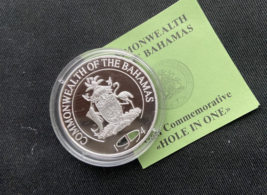 【币观天下】第115钱币拍卖 【巴哈马】获奖币1994年一杆入洞银币【1oz】