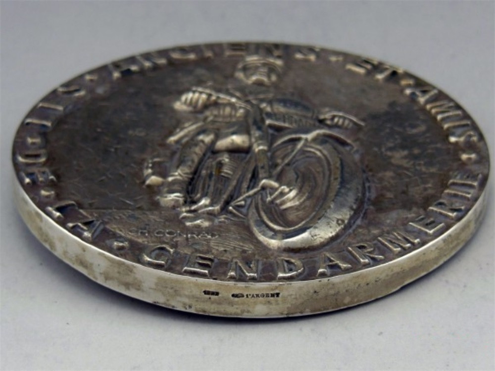 第53场拍卖欧洲艺术麦朵尔 法国宪兵大银章