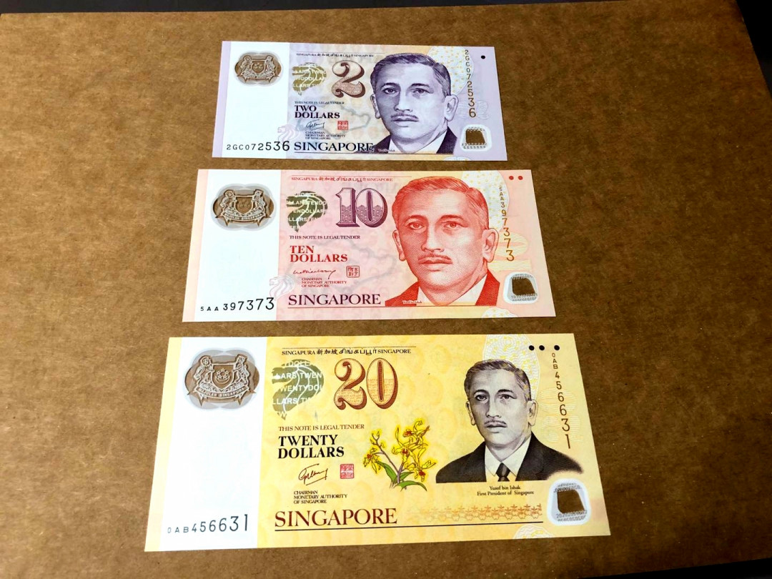 【收藏联盟】第158期拍卖——五个波斯人（共55拍） 【一组3张】新加坡2007年20元塑料钞 货币等值协议40周年纪念钞、10元、2元 全新UNC 