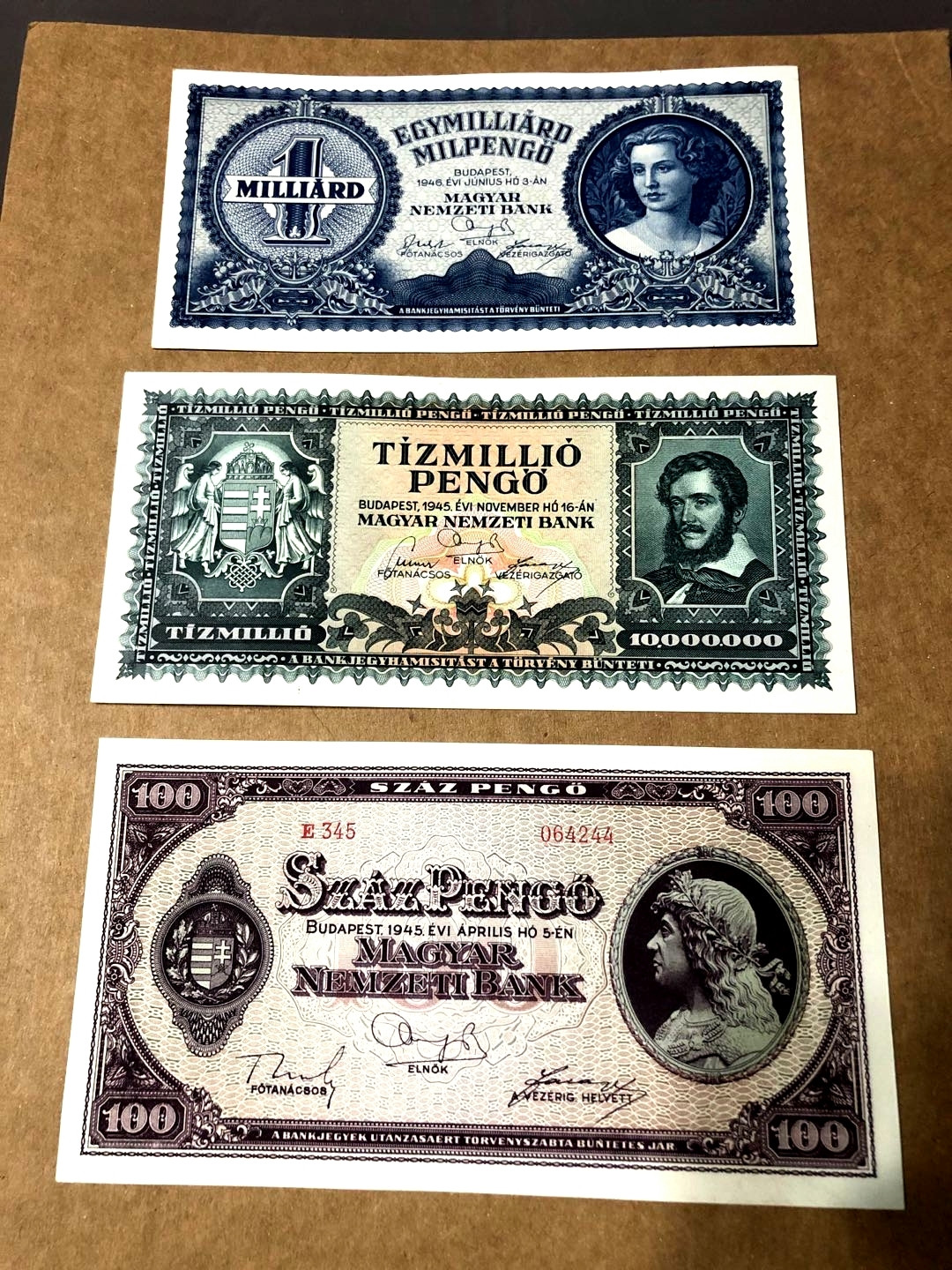 【收藏联盟】第158期拍卖——五个波斯人（共55拍） 【一组3张】匈牙利 1945-46年 1000万-100万-100潘哥 超大票幅 双雕精美 UNC/UNC-