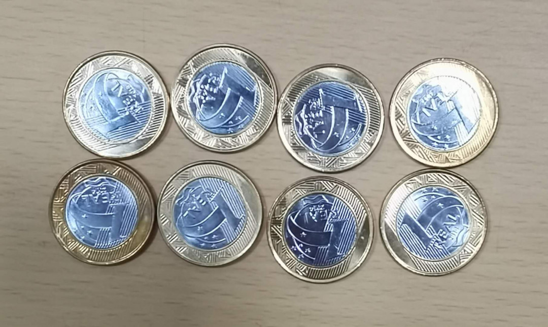 北京马甸外币专卖拍卖第十七期，非贵金属专场，陆续上新欢迎关注 巴西里约奥运会纪念币1组和3组共8枚，品相如图