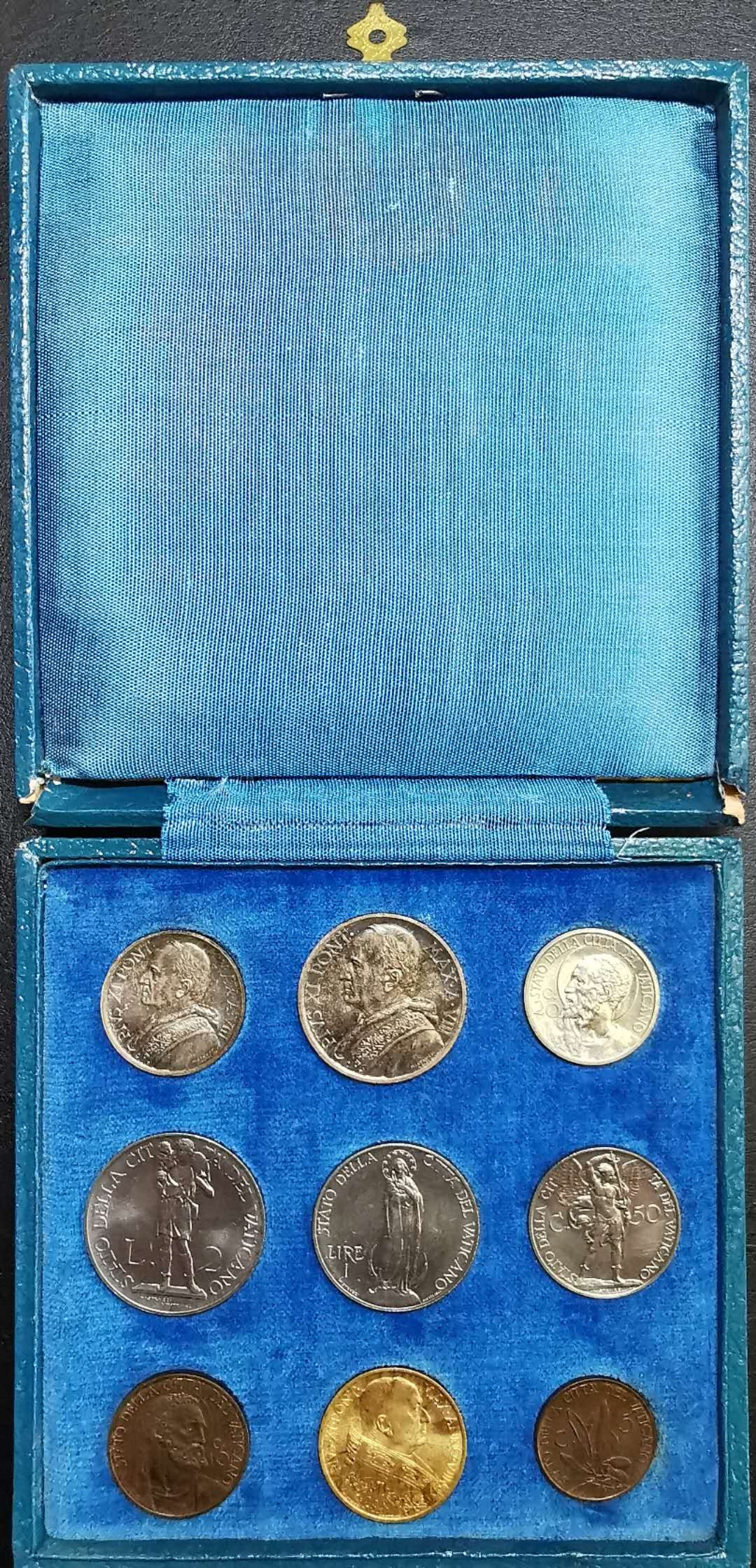 凡希社世界钱币微拍第一百二十八期 荐！1929梵蒂冈MINT SET九枚套教皇与宗教人物一金二银四镍二铜原盒品相完美！