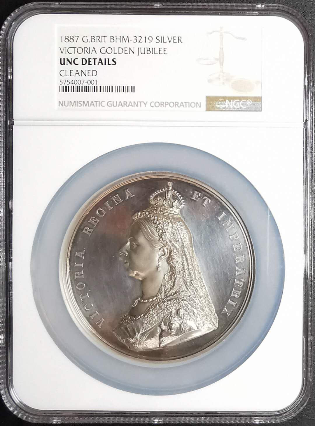 凡希社世界钱币微拍第一百二十八期 荐！1887维多利亚加冕大型银章NGC-UNCD