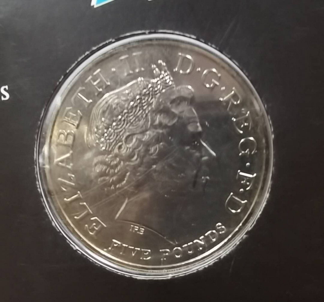 北京马甸外币专卖拍卖第十七期，非贵金属专场，陆续上新欢迎关注 英国原厂卡装伦敦奥运会倒计时5镑纪念币，品相如图