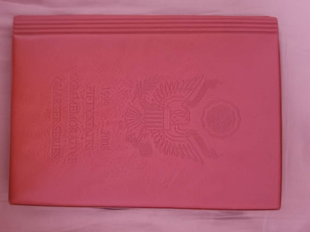 北京马甸外币专卖拍卖第十七期，非贵金属专场，陆续上新欢迎关注 美国25美分50州纪念册，加五个海外省，品相全新