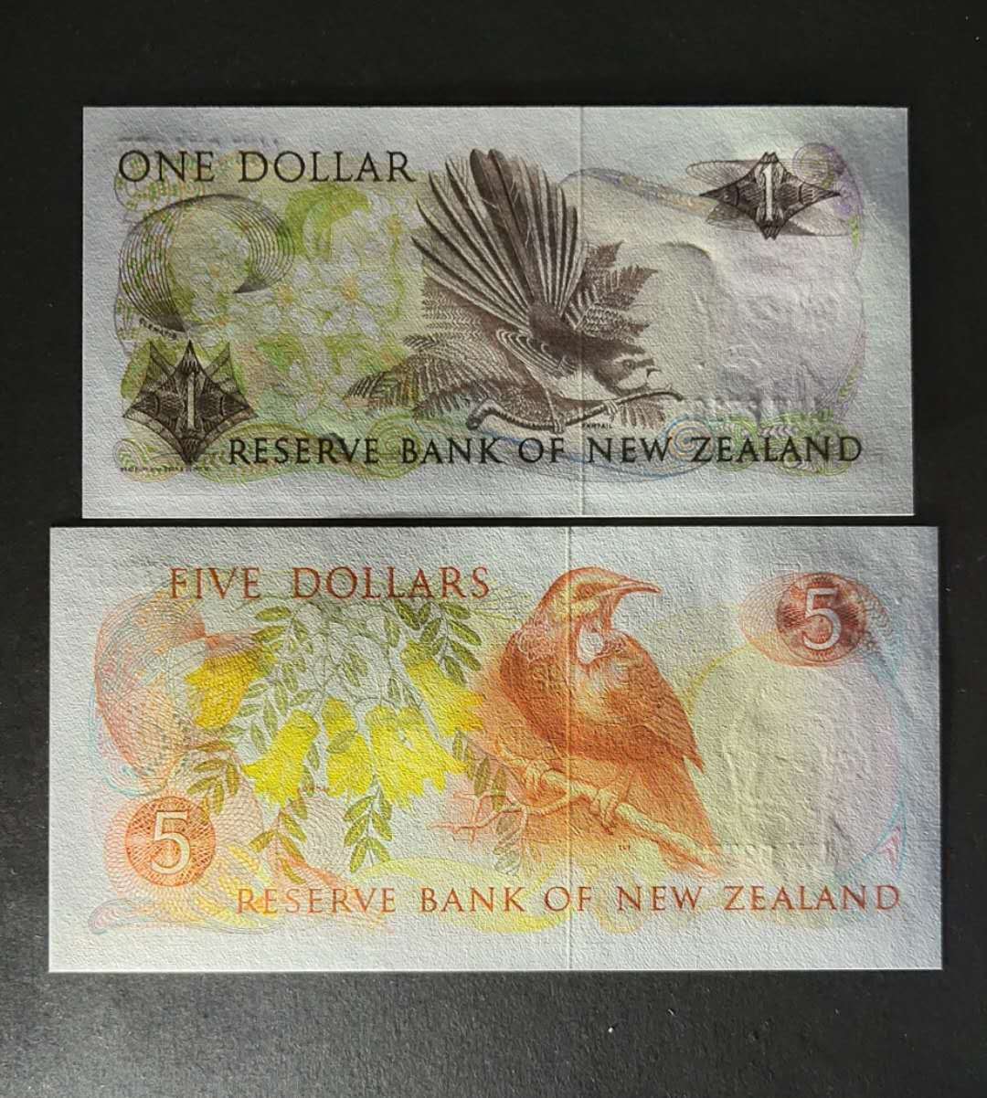 ★币不可少★第127期微拍★快递包邮 新西兰2张女王 全新