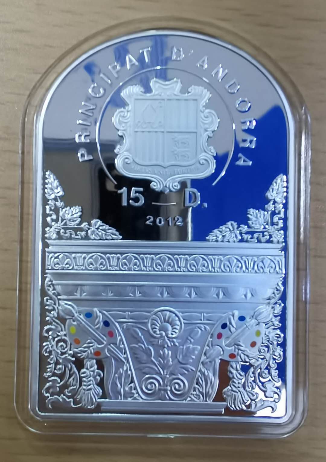 北京马甸外币专卖拍卖第十八期，陆续上新，欢迎关注 2012年安道尔圣母圣婴彩色精制银币，重50克，成色：999，品相如图，
