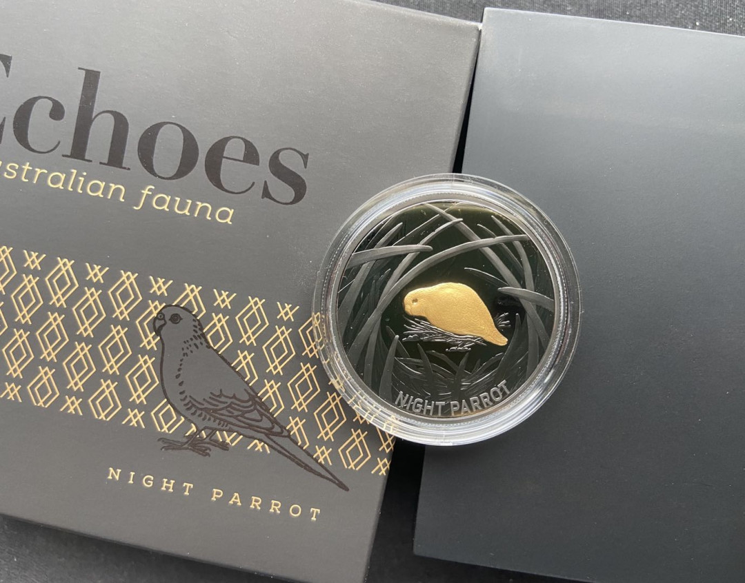 【币观天下】第117期钱币拍卖 【澳大利亚】动物回声系列钌化镀金银币-夜鹦鹉