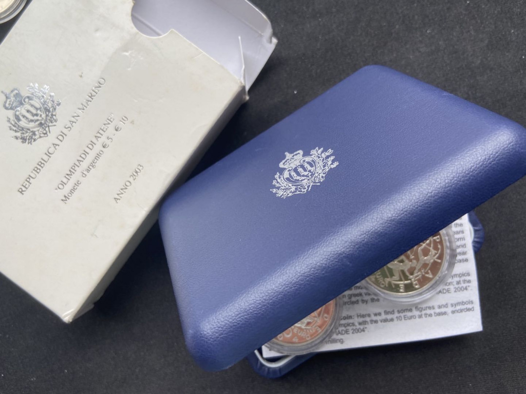 【币观天下】第117期钱币拍卖 【圣马力诺】圣马力诺2004年雅典奥运会 奥运百年 银币2枚1套