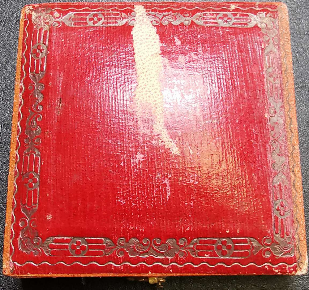 凡希社世界钱币微拍第一百二十九期 1806-25德国巴伐利亚纪念银章原盒出厂状态直径48mm 58g！