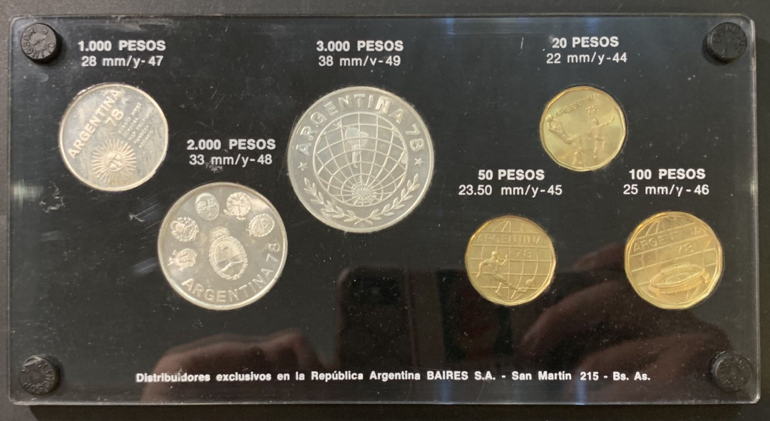 紫瑗钱币—微拍第95期  阿根廷 1978年 世界杯 6枚一套 3铜3银 共50克 0.9银 原盒装