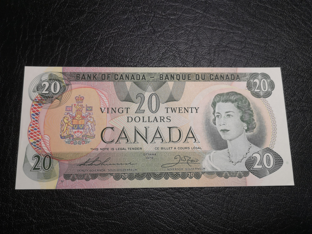 《外钞收藏家》第八十二期拍卖 风景版20加元  全新unc