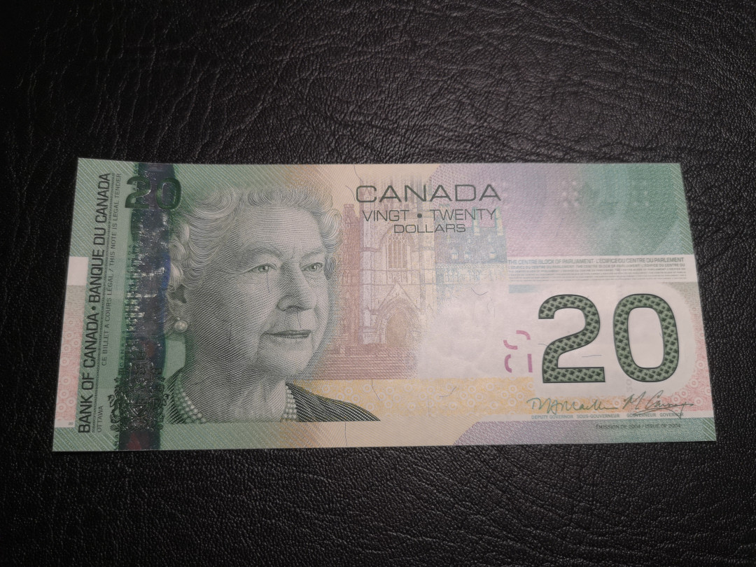 《外钞收藏家》第八十二期拍卖 旅版20加元 全新unc