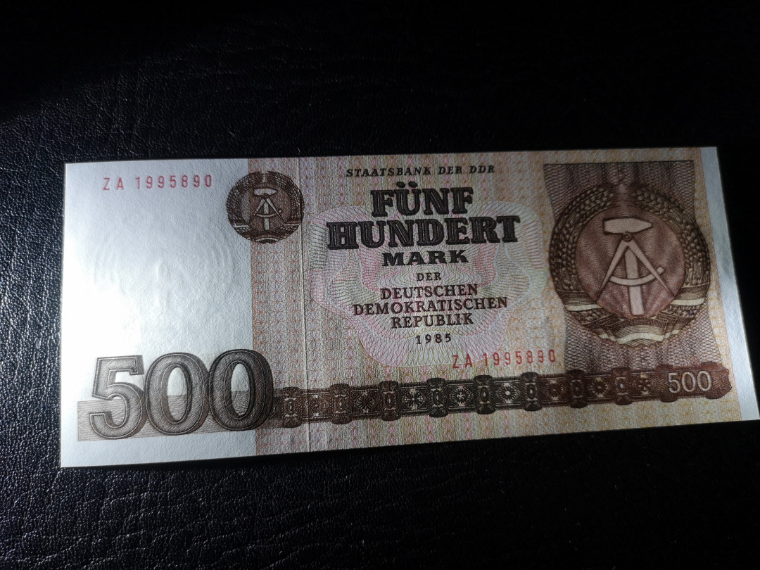 《外钞收藏家》第八十二期拍卖 1985年东德500马克  全新unc