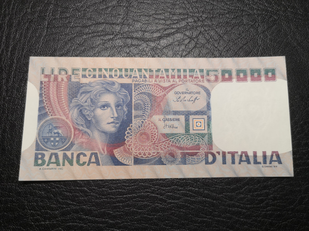 《外钞收藏家》第八十二期拍卖 意大利50000  美女钞一张 全新unc