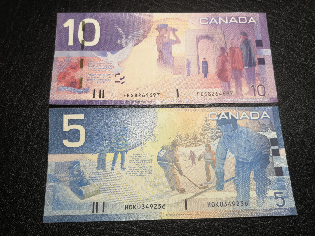 《外钞收藏家》第八十二期拍卖 加拿大旅版 10加元和5加元初版 全新unc