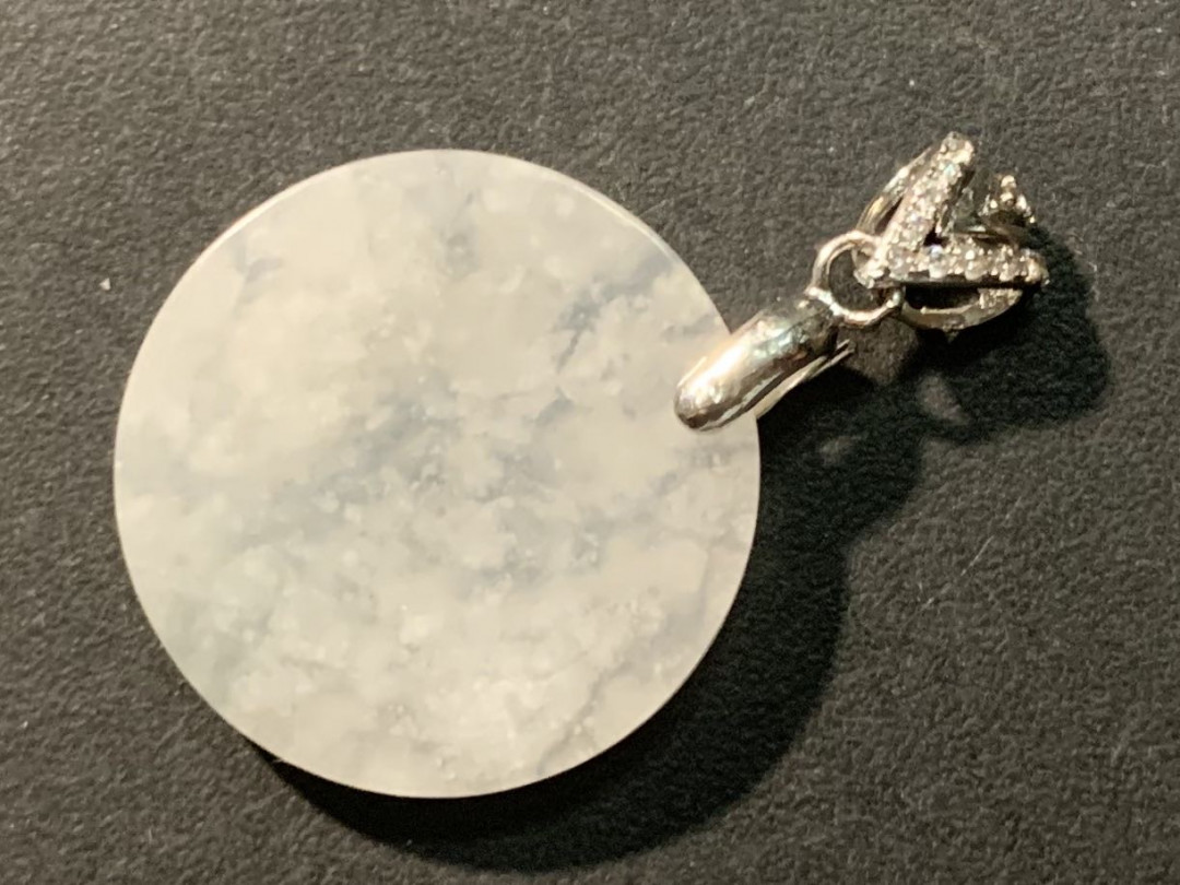 紫瑗钱币—微拍第96期  银扣头 翡翠意境棉平安牌挂件 重4.3克 送银扣挂绳