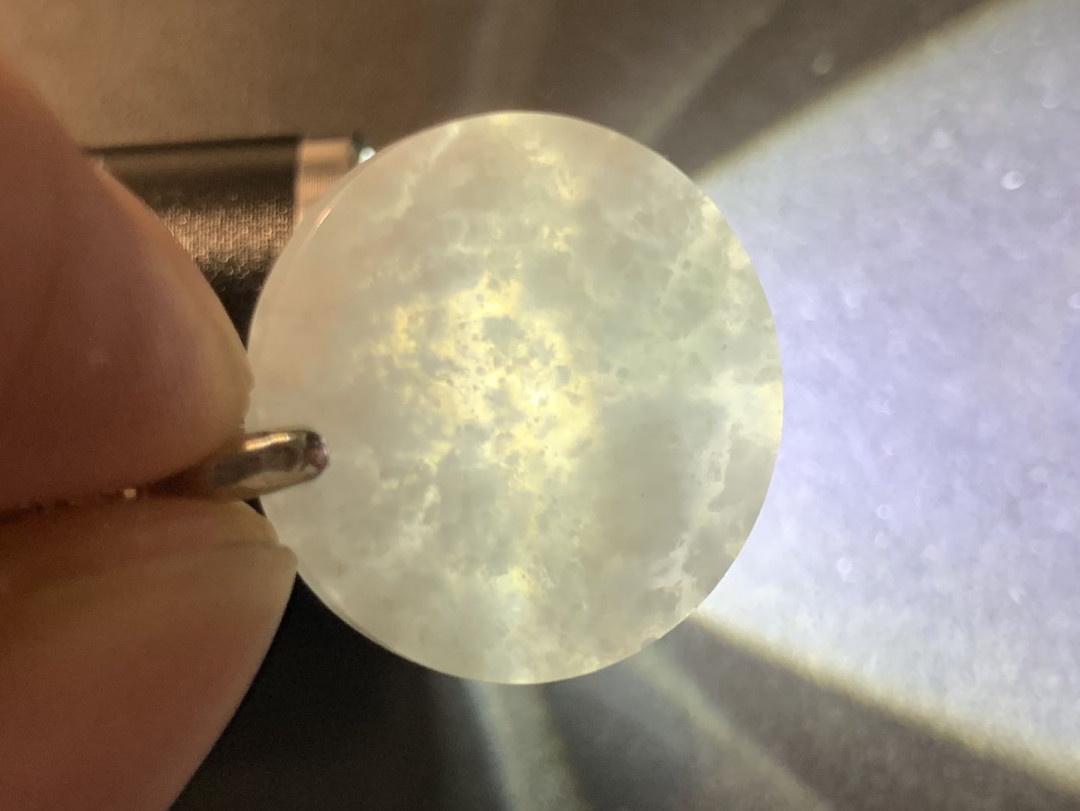 紫瑗钱币—微拍第96期  银扣头 翡翠意境棉平安牌挂件 重4.3克 送银扣挂绳