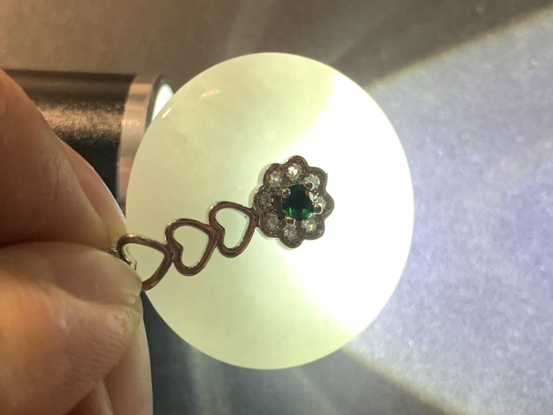 紫瑗钱币—微拍第96期  银扣头 翡翠意境棉平安扣挂件 重12.5克 送银扣挂绳