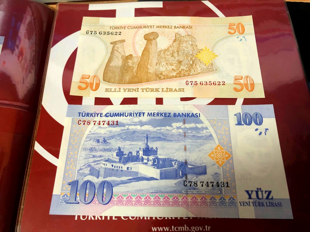 【收藏联盟】第159期拍卖——缤纷夏日（共60拍） 【一套6张】土耳其纸币官方册 2005年1-100里拉 全新UNC 非常精美 包含2222狮子号 土耳其国父——凯末尔 背面众多古迹 