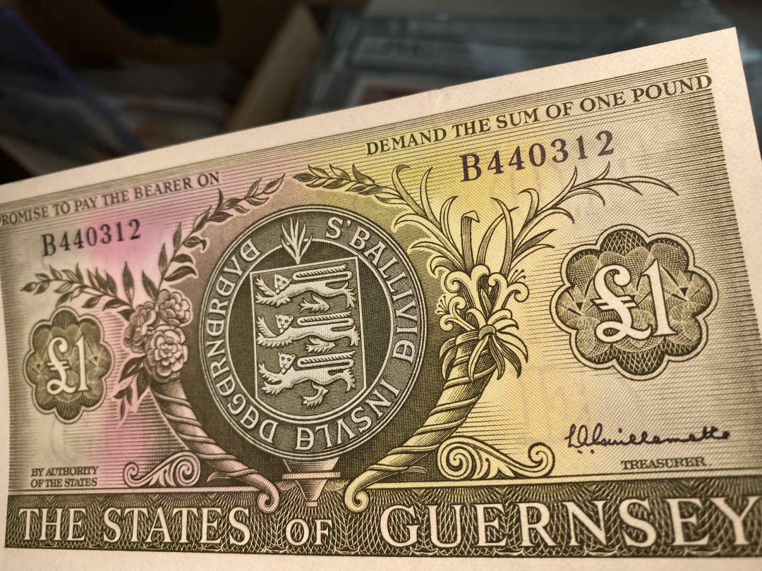 【收藏联盟】第159期拍卖——缤纷夏日（共60拍） 根西岛 1969-75年 1镑 UNC 