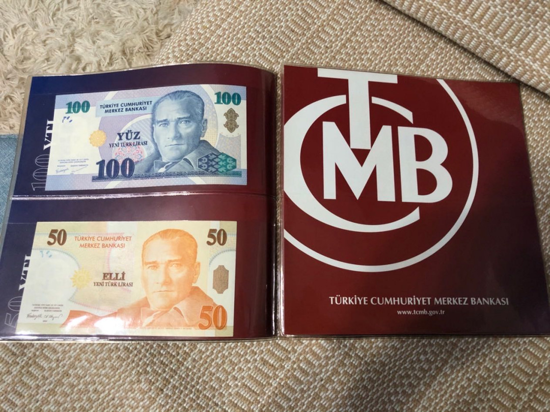 【收藏联盟】第159期拍卖——缤纷夏日（共60拍） 【一套6张】土耳其纸币官方册 2005年1-100里拉 全新UNC 非常精美 包含2222狮子号 土耳其国父——凯末尔 背面众多古迹 