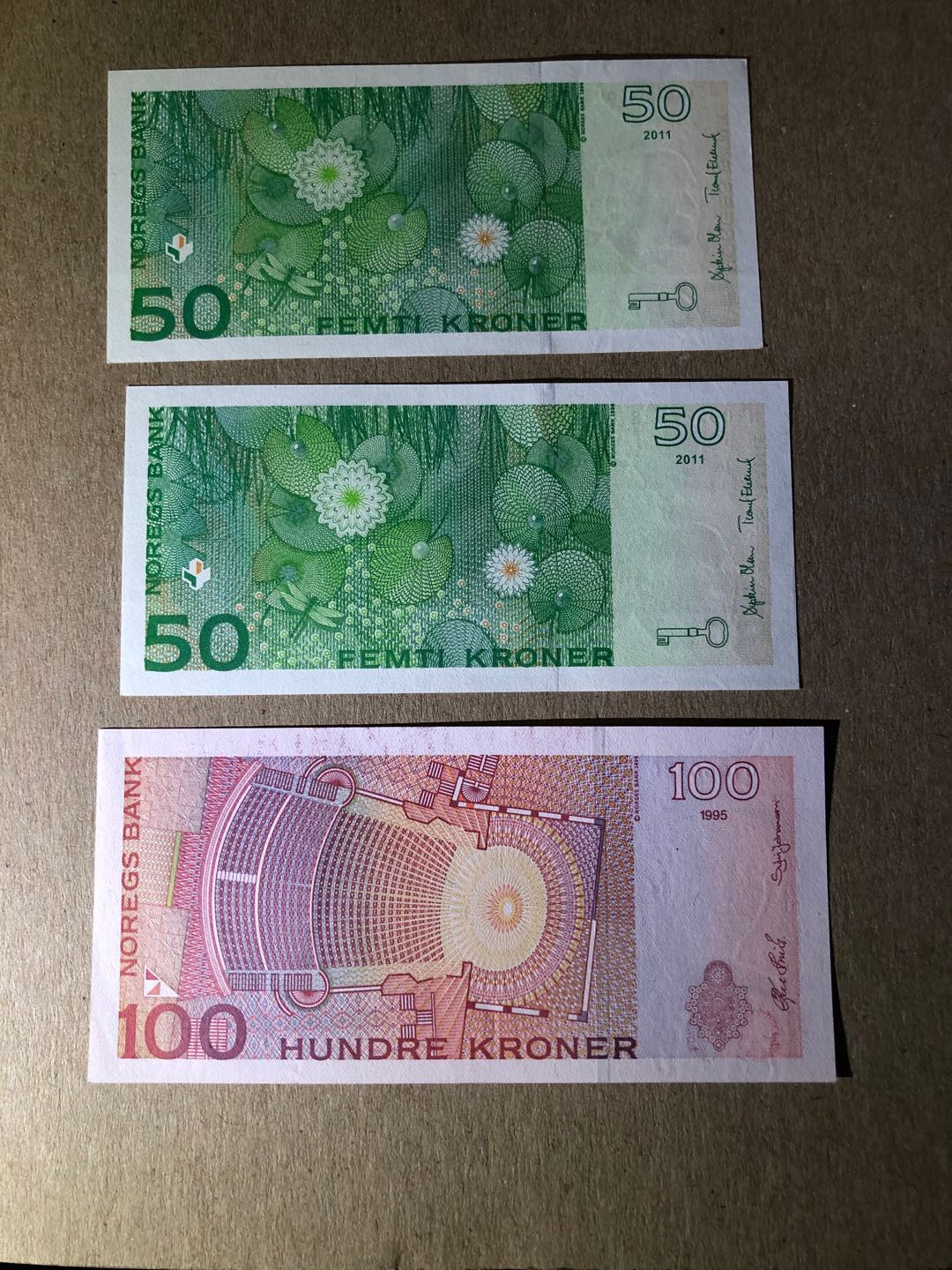 【收藏联盟】第159期拍卖——缤纷夏日（共60拍） 【一组3张】挪威 1995年100克朗 品相如图& 2011年50克朗*2 UNC- 精美