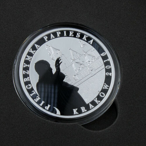 【币观天下】第118期钱币拍卖 2016 纽埃2016年1元，反向阴图，磨砂，教皇保罗二世朝圣-克拉科夫 精制纪念银币