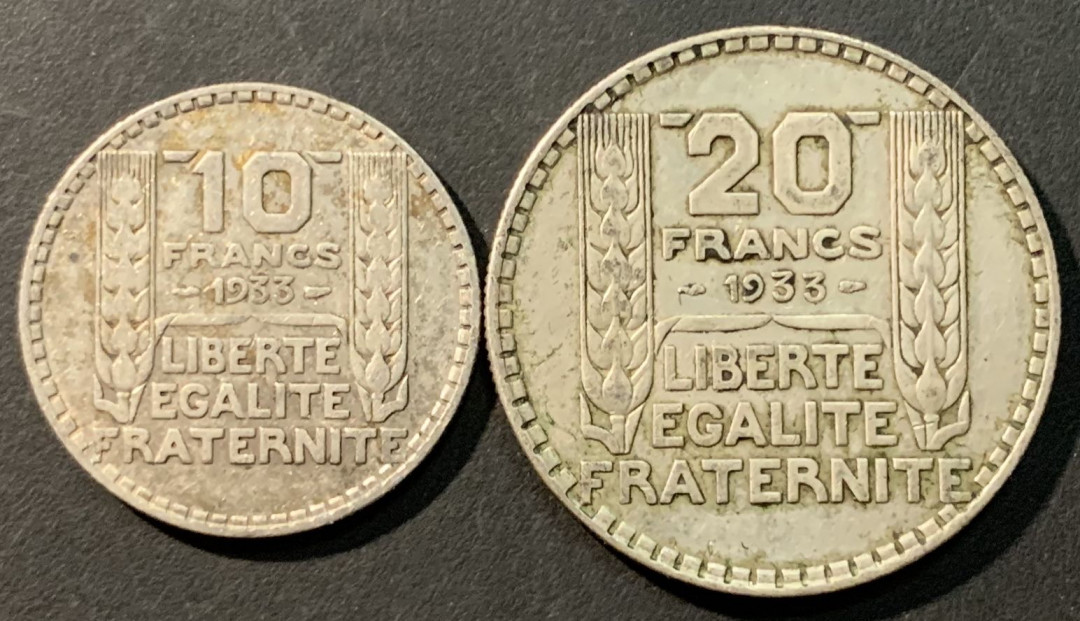 紫瑗钱币——微拍第98期 法国 1933年 自由女神 10 20法郎 1对 共30克 0.68银