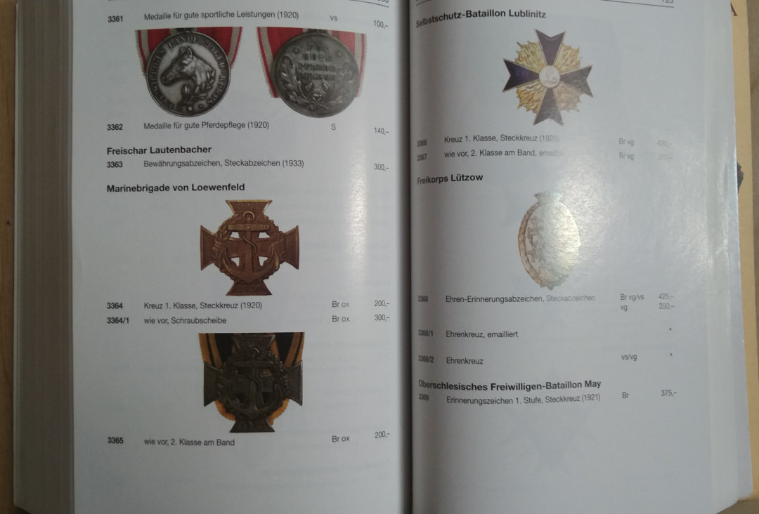 世界钱币章牌书籍拍卖专场第3期 《德国勋章和饰章1800-1945》