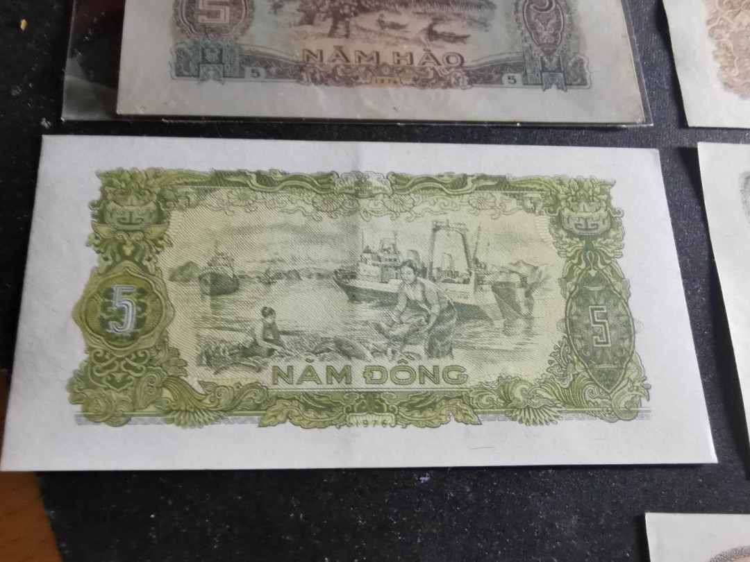 【鲸贝乐淘】千字文·第“交友投分，切磨箴规”号拍卖 【越南🇻🇳 】1976~85年早期越南纸币7张，xF-AUNC ，品相如图