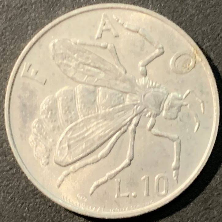 紫瑗钱币——微拍第100期 圣马力诺 1974年 蜜蜂 10里拉 铝币 秒杀！