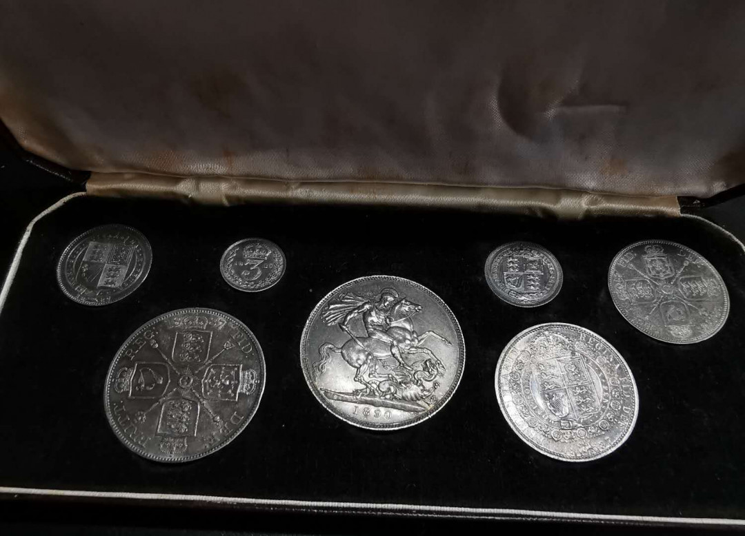 凡希社世界钱币微拍第一百三十一期 1887英国老维加冕七枚原盒AU/UNC